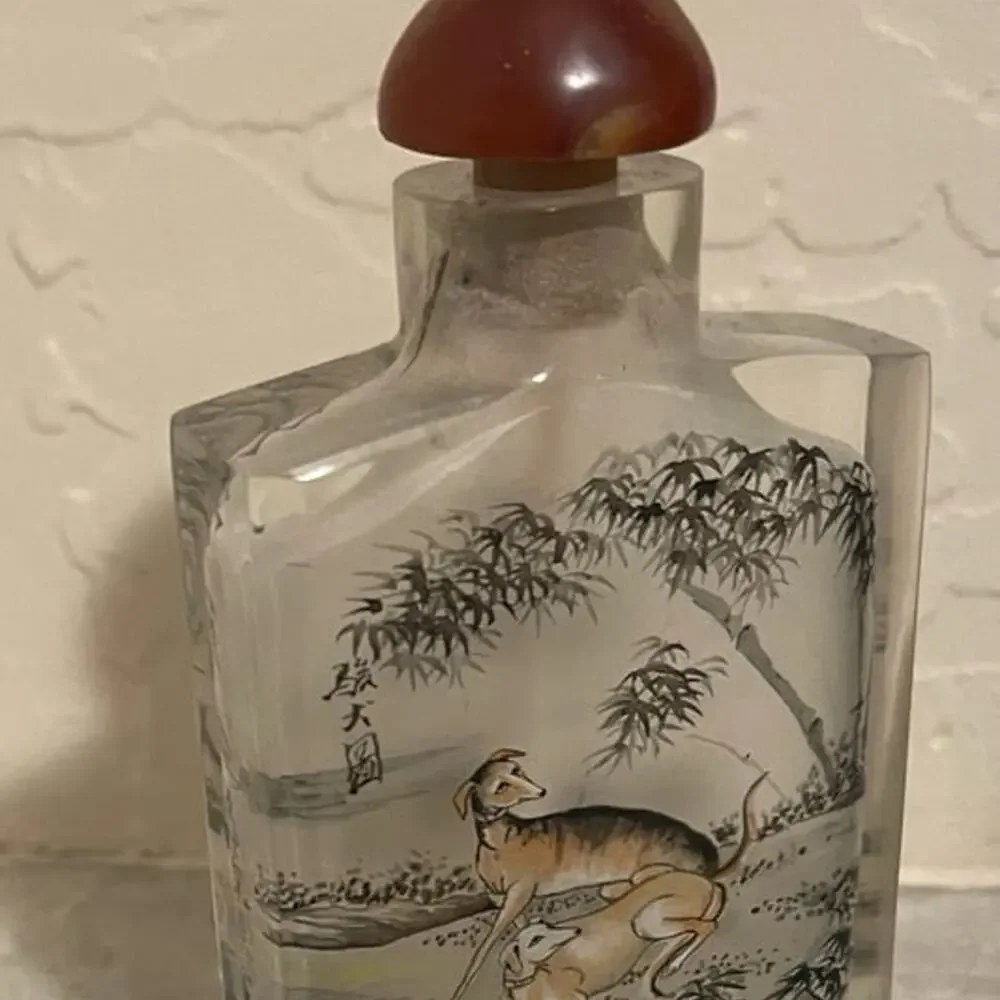 Vintage snuff Bottle asian with dogs
